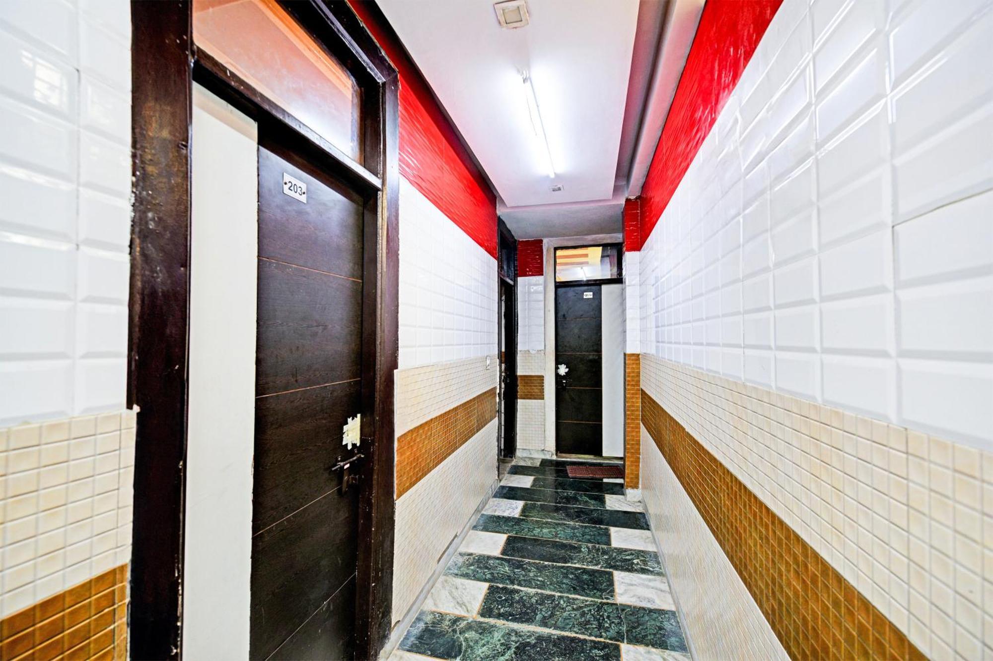 Hotel O Granville Yeni Delhi Dış mekan fotoğraf